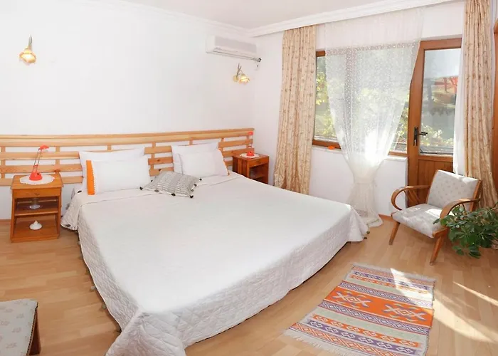 Hotel Gunebakan Taliani Ayvalı
