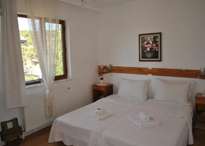 Hotel Gunebakan Taliani