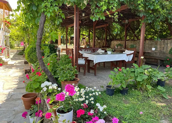 Hotel Gunebakan Taliani