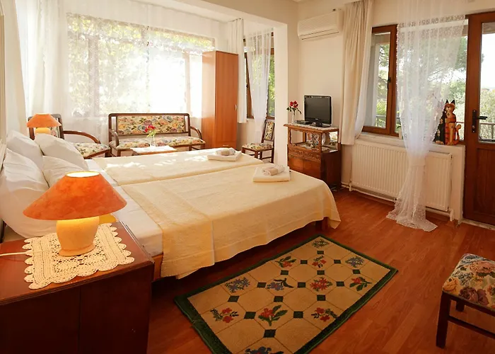 Gunebakan Taliani 3*